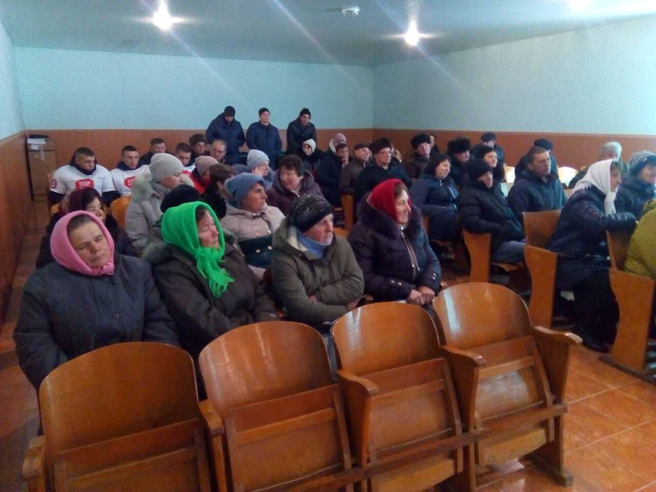 Рейдерство по-братськи – на Черкащині голова сільської ради покриває родичів, які шахрайськими методами ''віджимають'' землі в селян