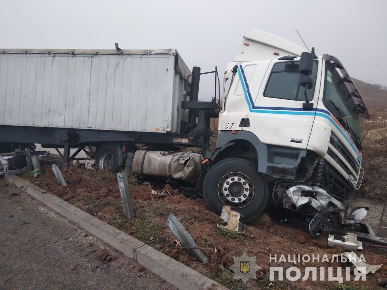 На Одещині відбулась масштабна ДТП за участі понад 10 автомобілів