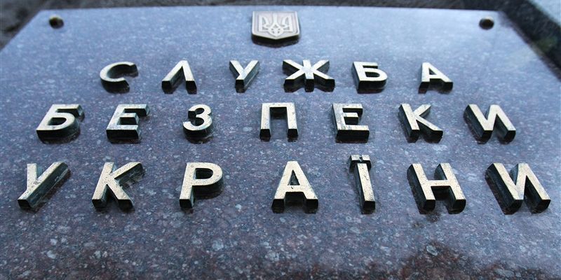 «Семки есть? А если найду?» - харківські рейдери під прикриттям СБУ цинічно захоплюють врожай соняшника