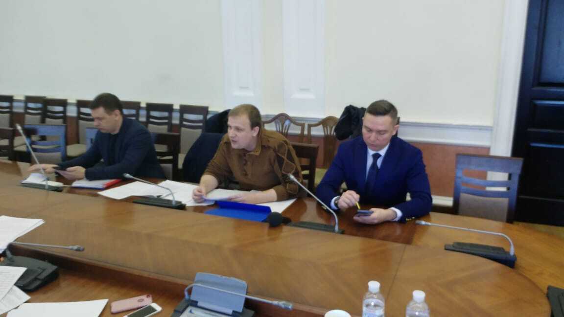 Мільйонний борг чи ігри чиновників? Будівництво «Патріотики» знову зупиняють