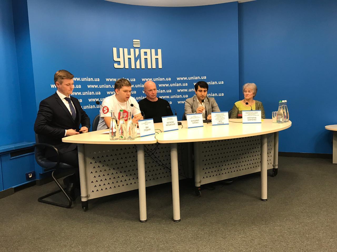 Якого хутра: через діяльність норкової ферми мешканці села на Київщині змушені пити отруйну воду