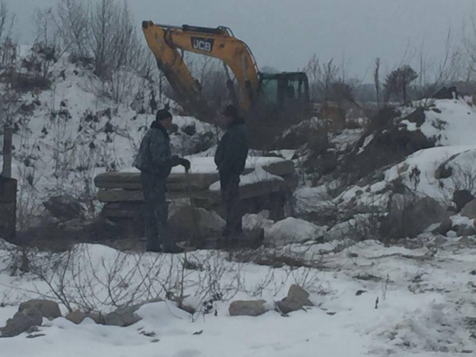 Після викриття ''СтопКору'' техніку піщаних браконьєрів з Погребів на Київщині вилучать