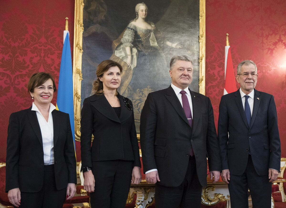 Петро Порошенко прибув до Австрії: розпочалися переговори глав держав – кадри