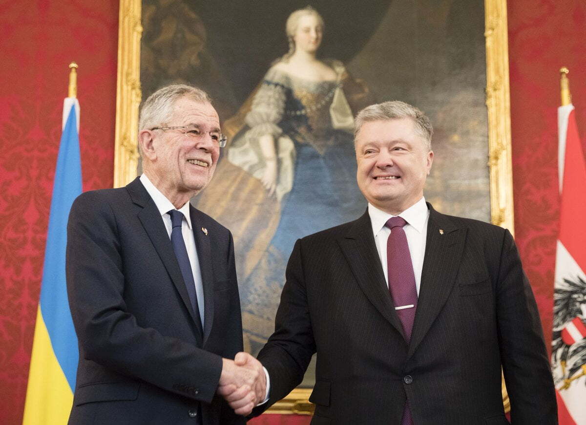 Петро Порошенко прибув до Австрії: розпочалися переговори глав держав – кадри