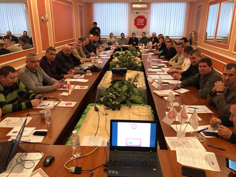 У ''Школі громадянської освіти'' координатори ''Стоп корупції'' обговорили корупційні проблеми в регіонах