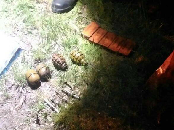 Біля Труханового острова у Києві виявили сховок з гранатами та вибухівкою