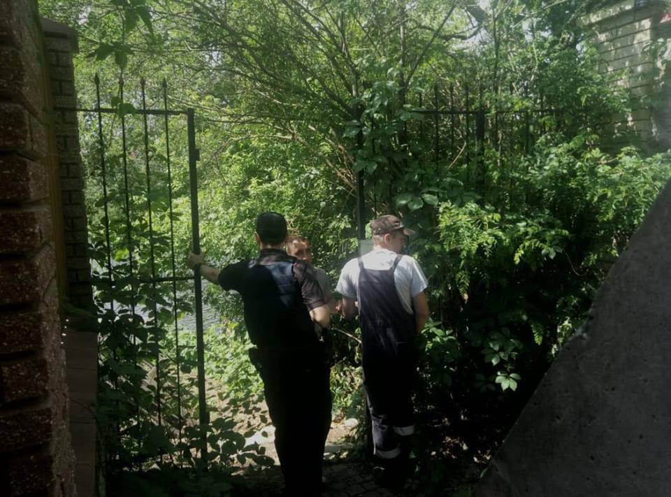 Незаконний паркан рейдерки Софієнко на київських Осокорках демонтували