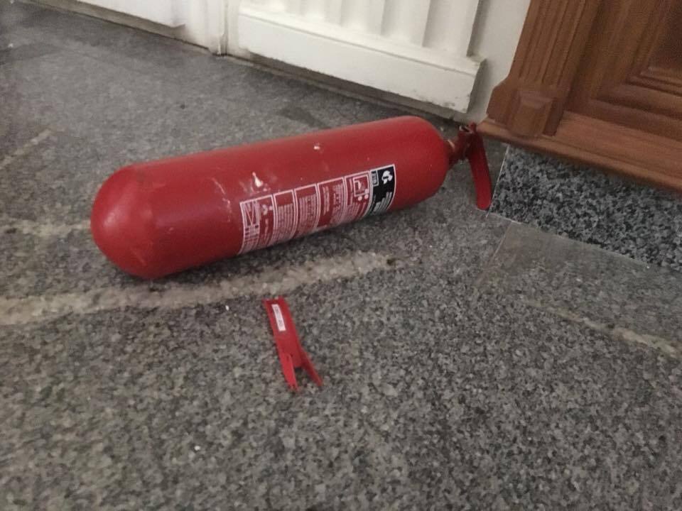 Сутички у Харкові: дві співробітниці міськради потрапили до лікарні