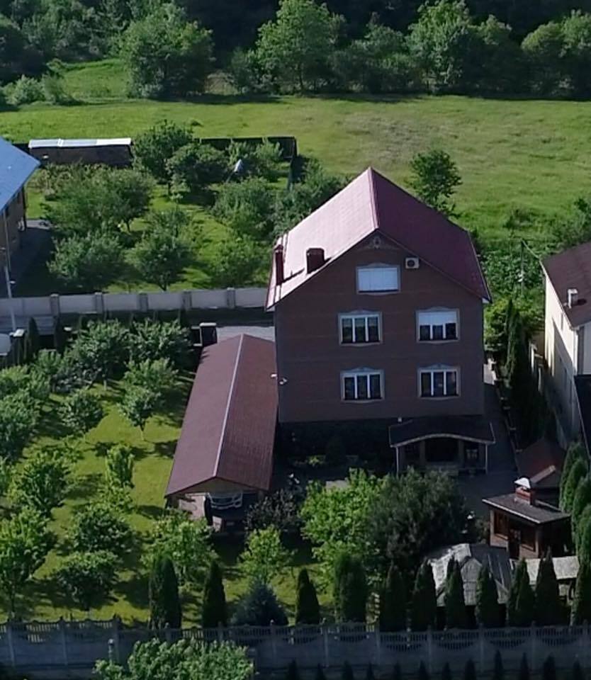 ''СтопКор'' покаже ''скромне'' життя керівника лісгоспу на Закарпатті