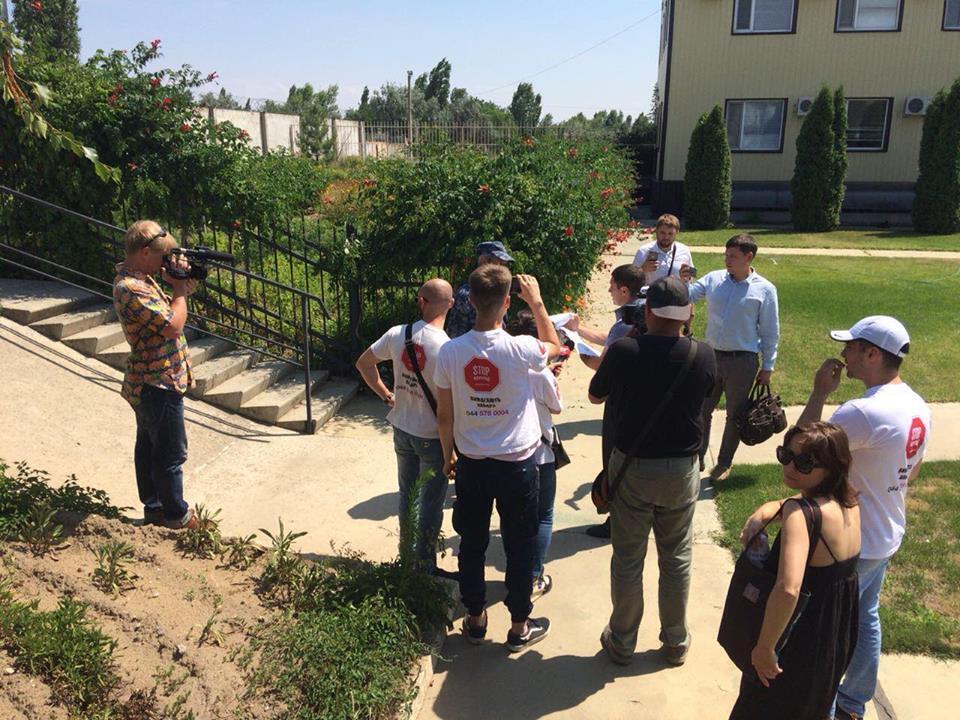 Рейдери звільнили територію ''Каховка Протеїн Агро'' на Херсонщині