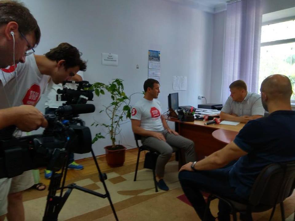Прокурор Херсонщини пообіцяв ''СтопКору'' взяти справу про захоплення «Каховка Протеїн Агро» під контроль