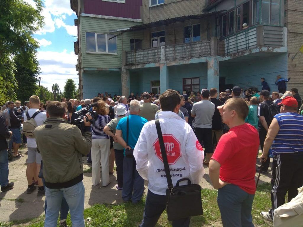 Мешканці Есхару вимагають розслідування смерті активіста: «Врадіївку ніхто не відміняв»