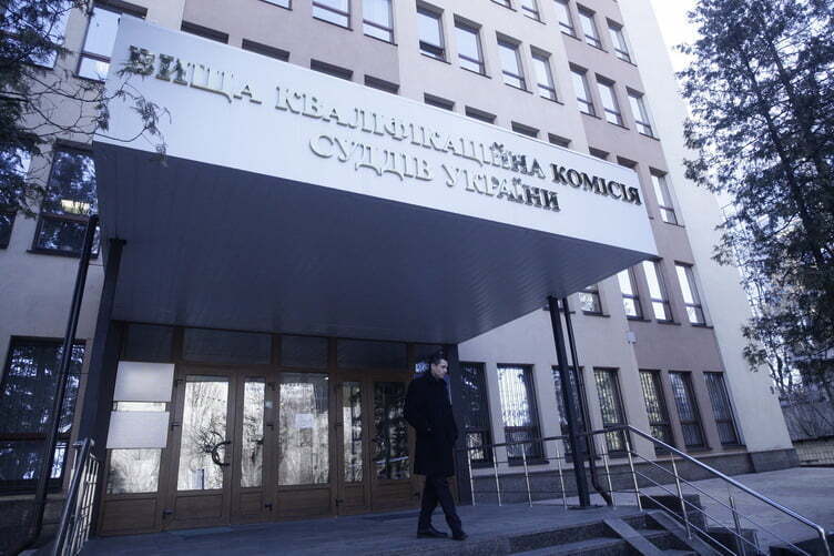 У ВККСУ після звернення ''СтопКору'' тимчасово зупинили переатестацію судді Господарського суду Києва