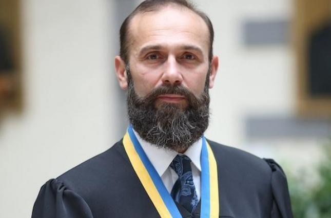 Артур Ємельянов
