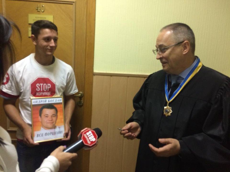 ''СтопКор'' перевірив імовірні корупційні зв'язки між адвокатом Богданом та суддями Господарського суду Києва