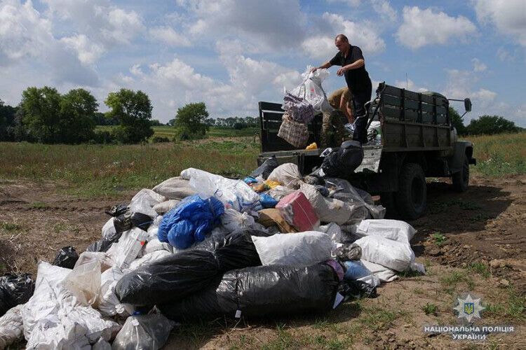 На Хмельниччині правоохоронці знищили півтори тонни наркотиків