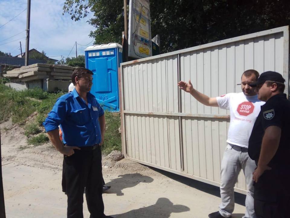 ''СтопКор'' зафіксував незаконне будівництво висотки у Вишгороді на Київщині