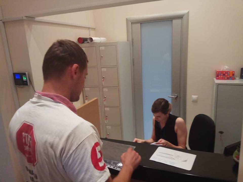 «СтопКор» звернувся до посольства республіки Корея, Консульство якої розташували у захопленій рейдерами будівлі