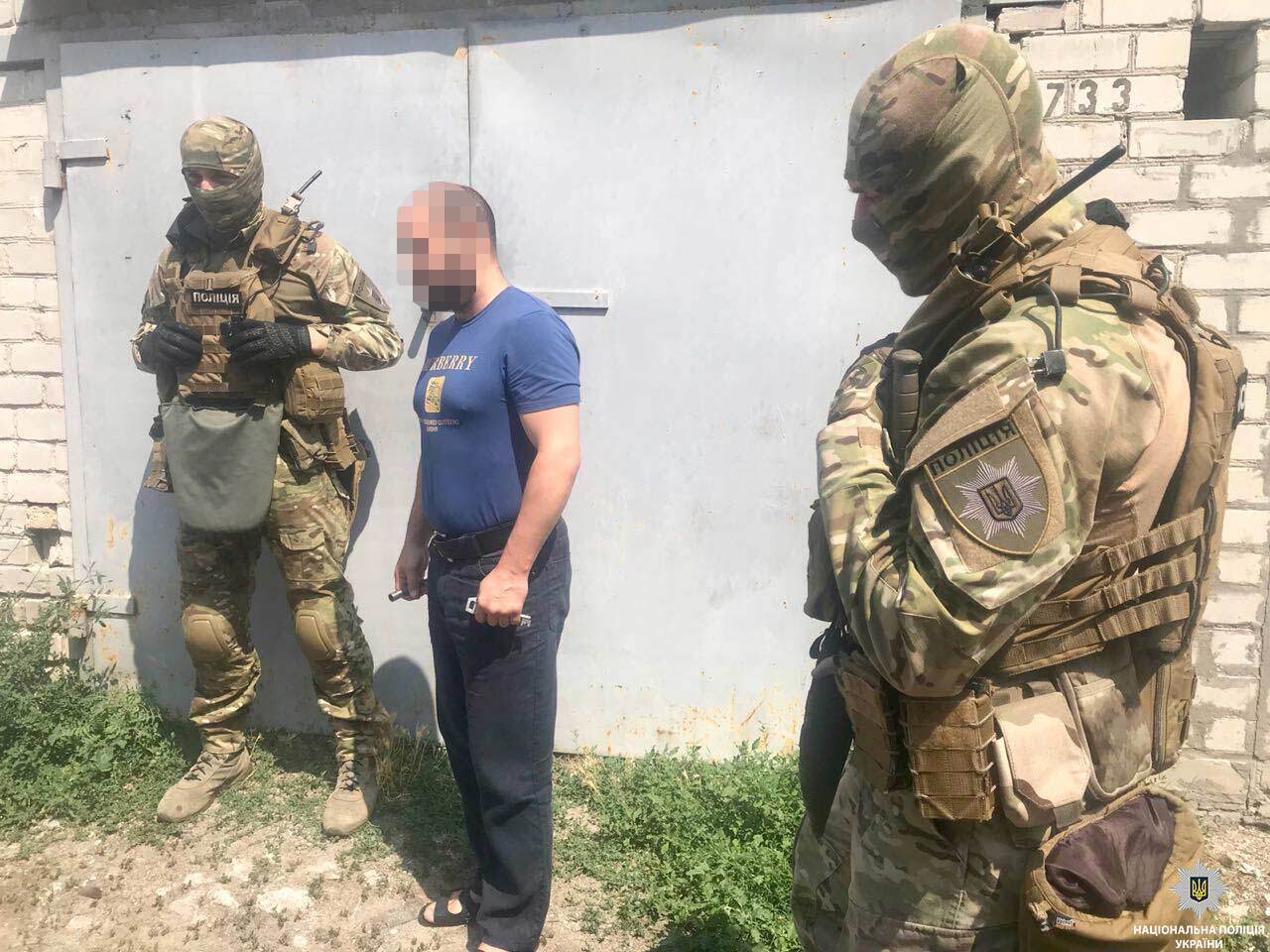 Мешканець Дніпра зберігав у власному гаражі арсенал боєприпасів