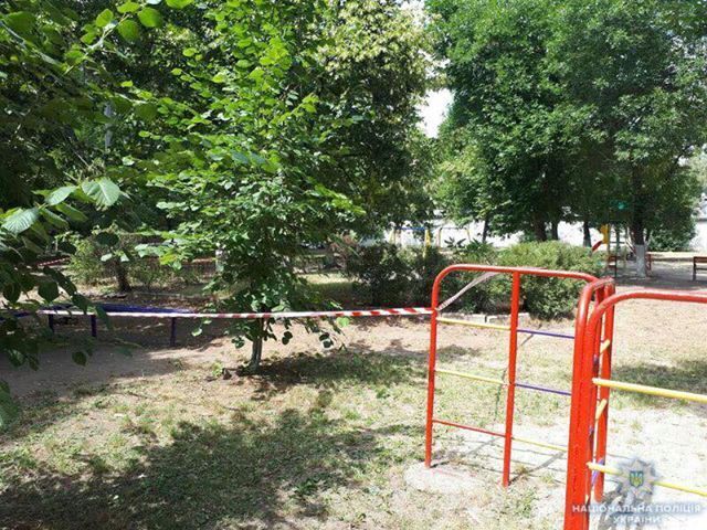 У Краматорську на дитмайданчику хлопчик знайшов снаряд