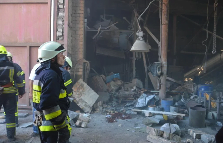 У Дніпрі прогримів вибух на одному з промислових підприємств, є загиблі