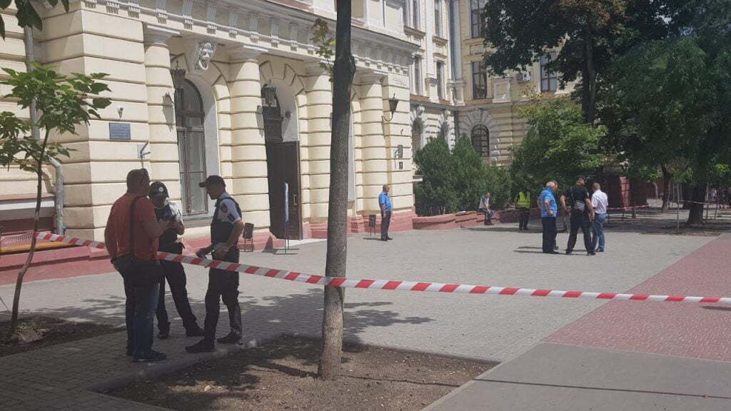 Головний корпус ОНМедУ заміновано - Нацполіція Одеси (фото)