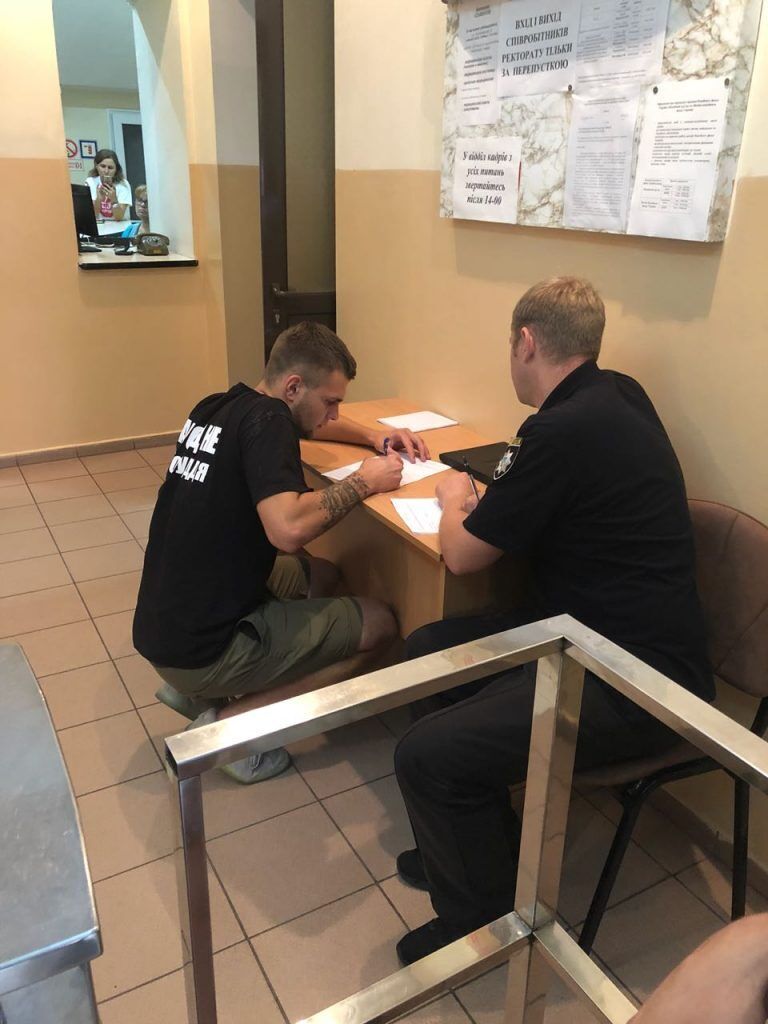 «Нет, вы не хотите» - журналістів «СтопКору» не допустили на прес-конференцію в.о. ректора ОНМедУ