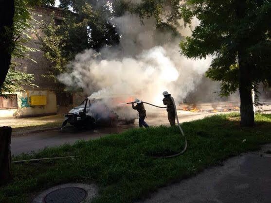 На Дніпропетровщині вибухнув автомобіль, одна людина постраждала