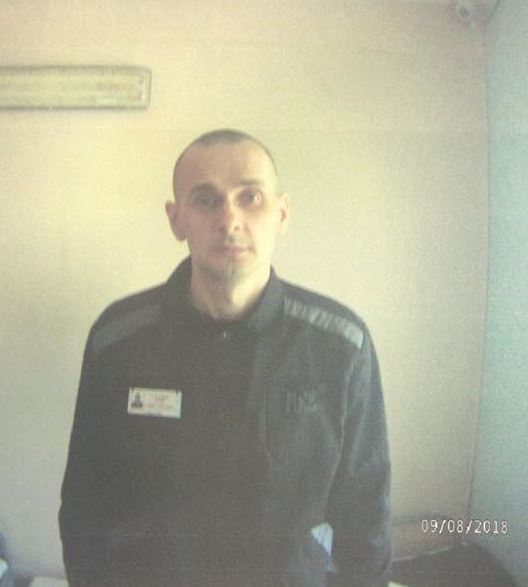 Фото помираючого і дуже схудлого Сенцова приголомшили Мережу