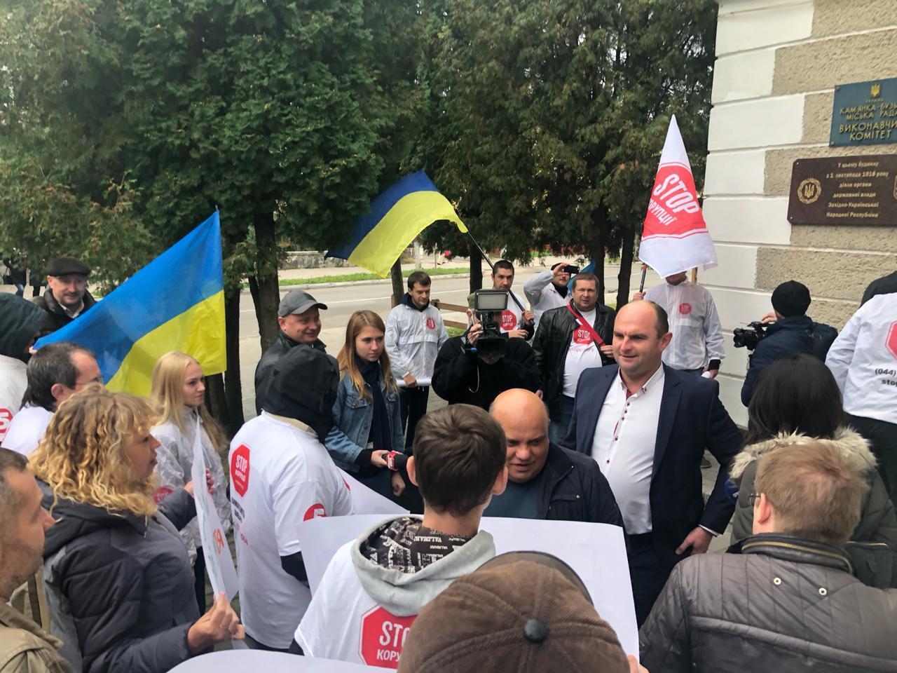 Антикорупційне сафарі на Львівщині: як усе було