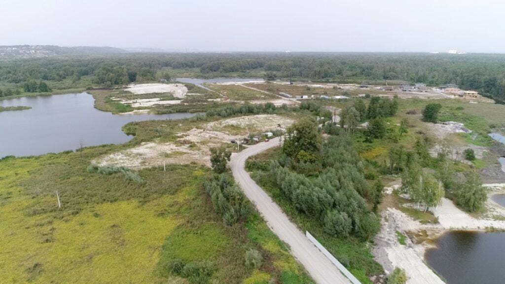 Докопались – на місці незаконного видобутку піску у Ходосівці з'явились три штучних водойми (ФОТО)