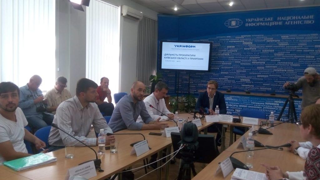 Вирубка лісу та незаконна забудова. Які ще проблеми Ірпіня ігнорують прокуратура й нардепи?