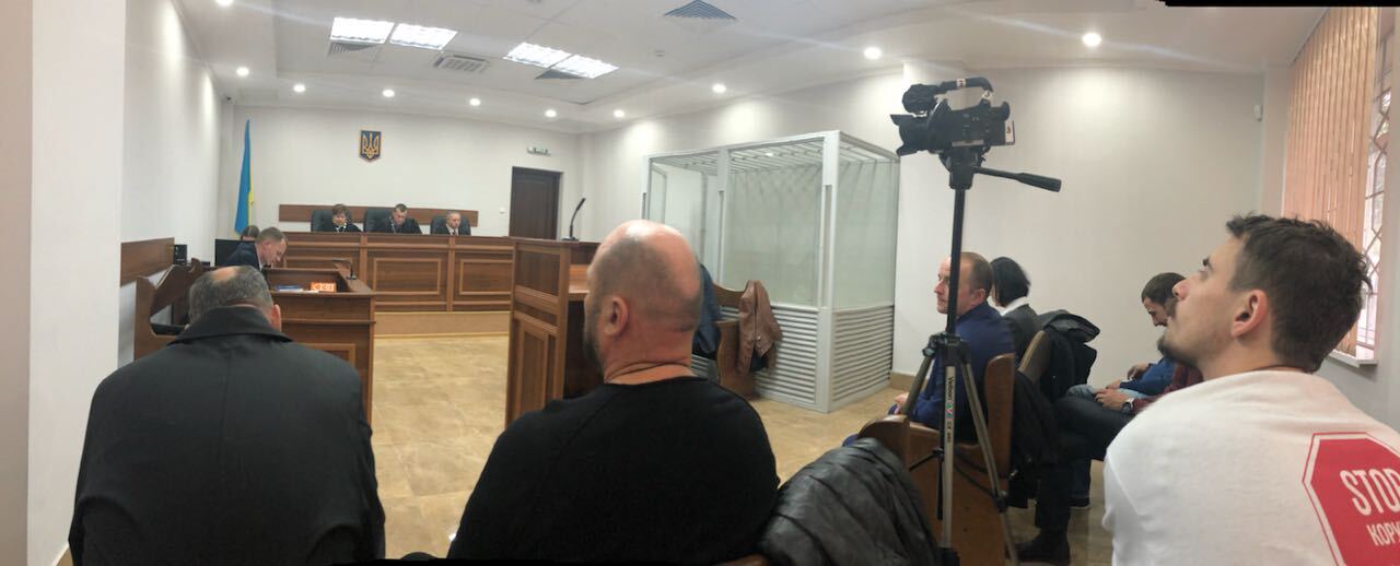 «Вас багато – я одна» – суддя обірвав прокурора та закрив засідання у справі про найбільший хабар в історії України
