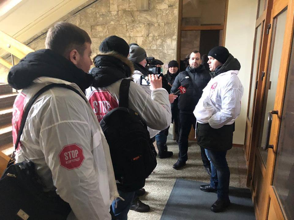 АРМА служить державі чи агрорейдерам? Під агентством протест через рейдерство ТОВ «Росток-Холдинг»