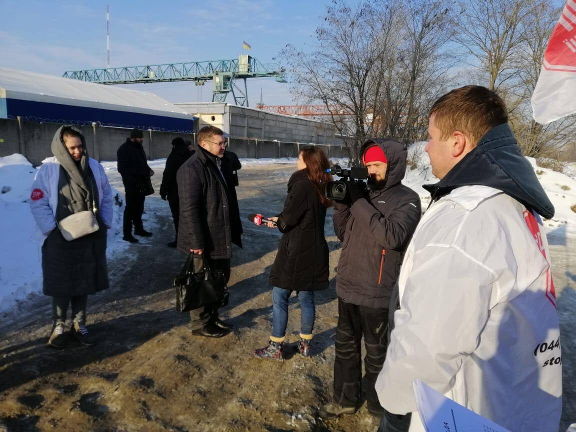 З речами на вихід: браконьєрів з Видубичів просять звільнити ділянку