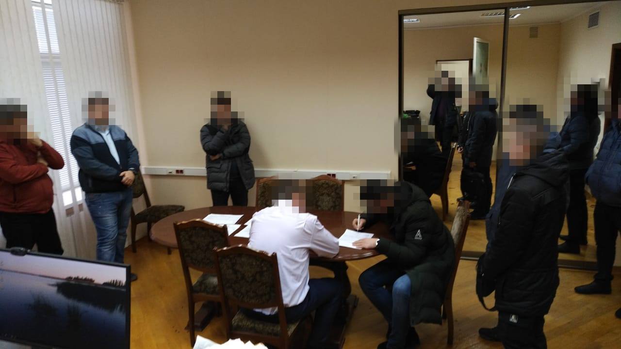 «Хочеш співпрацювати – плати!» : правоохоронці Полтавщини викрили чергового «судового махінатора»