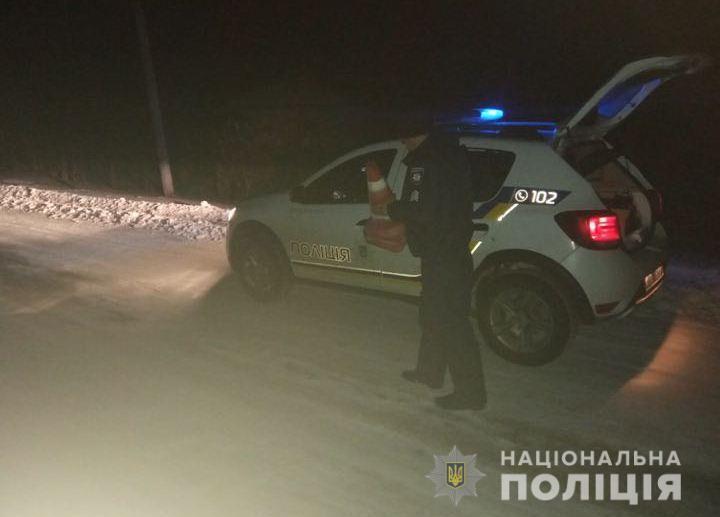 На Одещині автомобіліст збив двох дівчат 13-ти та 15-ти років, покинув авто та втік