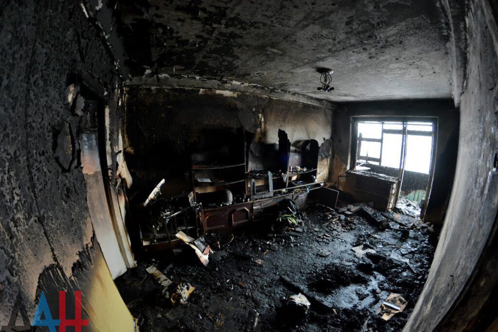 Смертельний вибух в Донецьку: в Мережі з'явилися фото загиблого чоловіка і його зруйнованої квартири