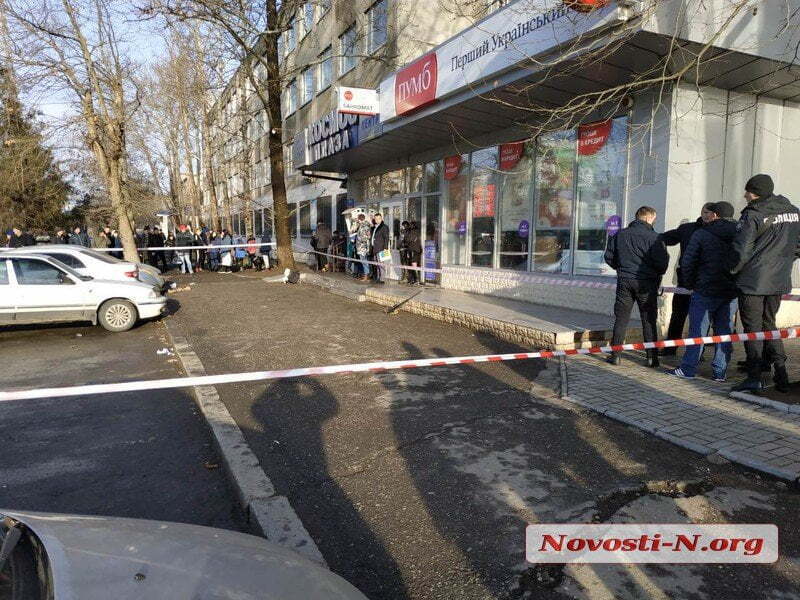 У Миколаєві внаслідок стрілянини біля суду загинули двоє людей (ФОТО)