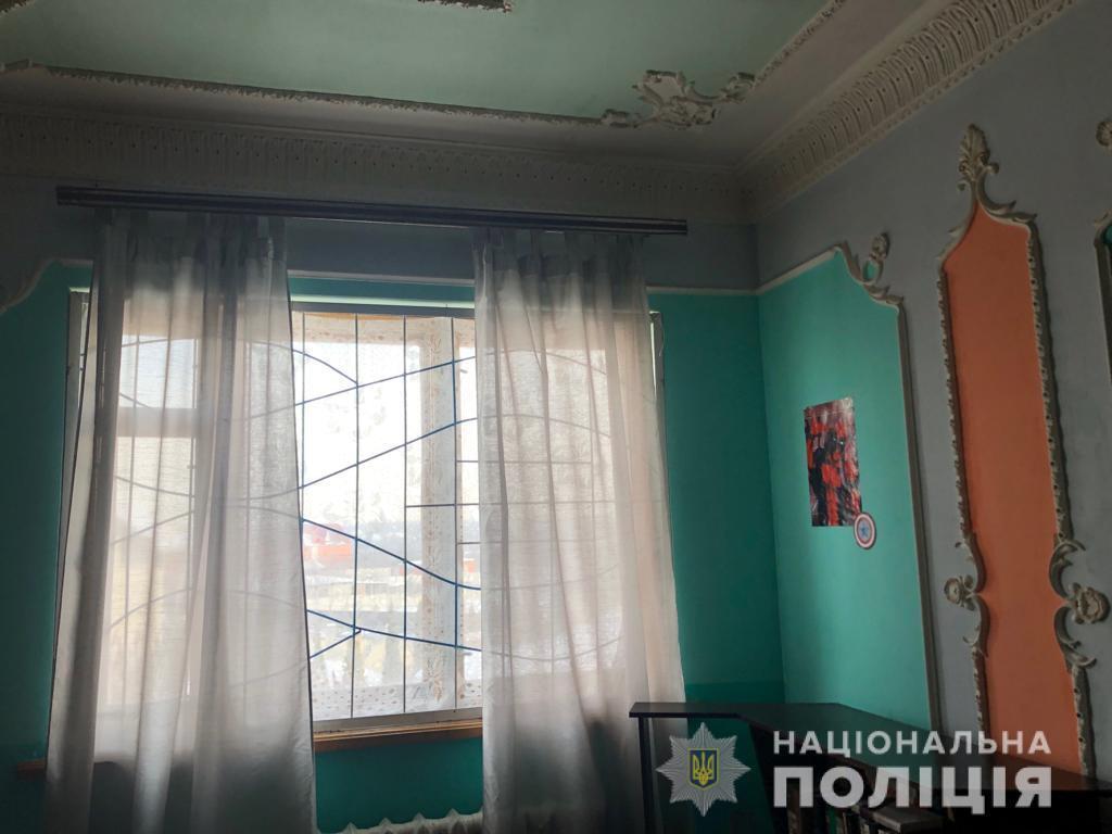 Побої та погрози – на Харківщині чоловік катував пацієнтів реабілітаційного центру