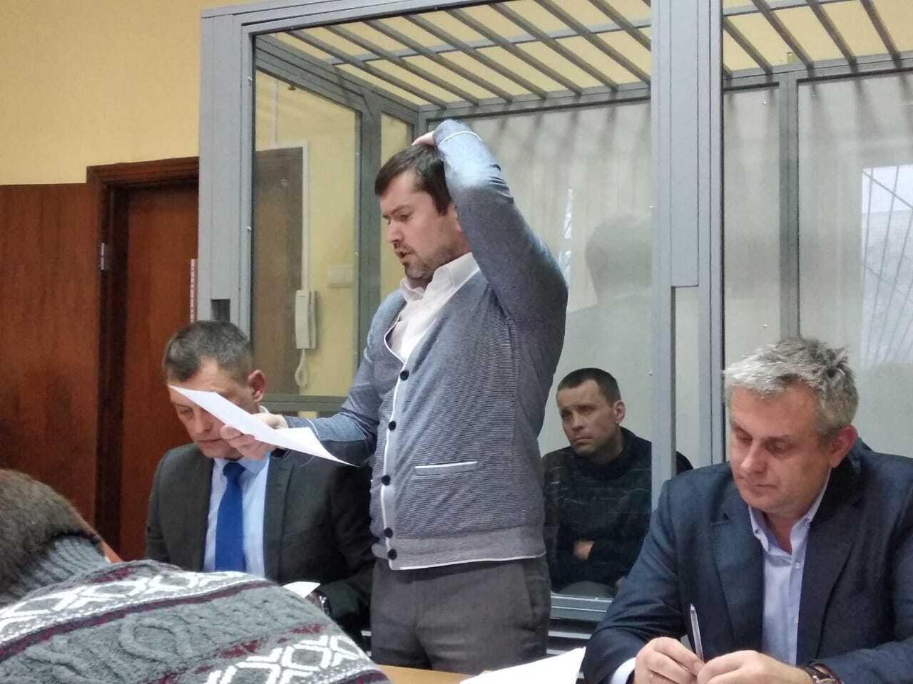 Адвокат нападника на активістів «СтопКору» вимагає у суду допитати замовника нападу Михайла Бурду