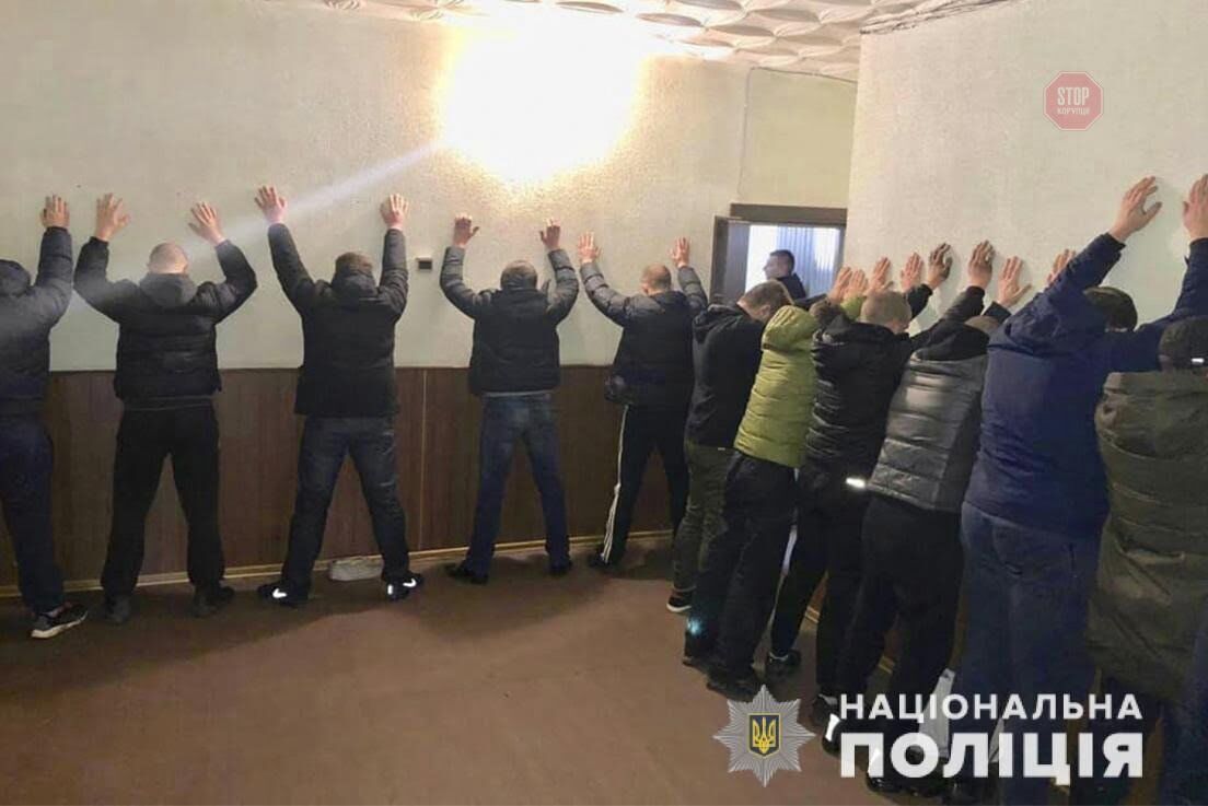 Переховувався за кордоном: у Польщі затримали співорганізатора одного з найбільших наркоугруповань Кривого Рогу (фото)