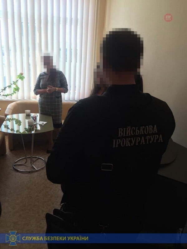 Вимагав у комерсантів ''відкати'' для співробітників митниці: на Дніпропетровщині затримали директора брокерської структури (фото)