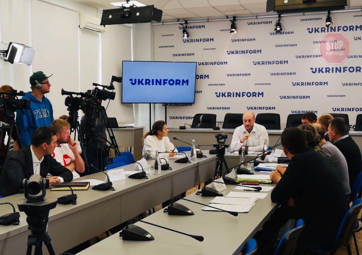 Круглий стіл щодо боротьби з організованим рейдерством