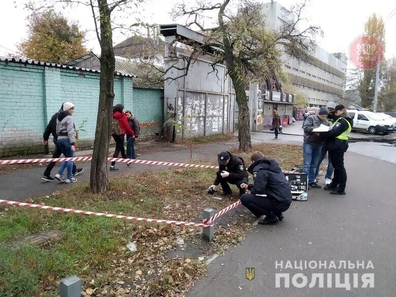 У Києві невідомі розпилили газ в обличчя юристу: поліція шукає нападників (фото)