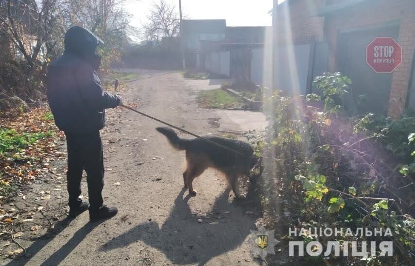 Зайшов з ножем до аптеки та забрав гроші: на Дніпропетровщині правоохоронці затримали зловмисника (фото)