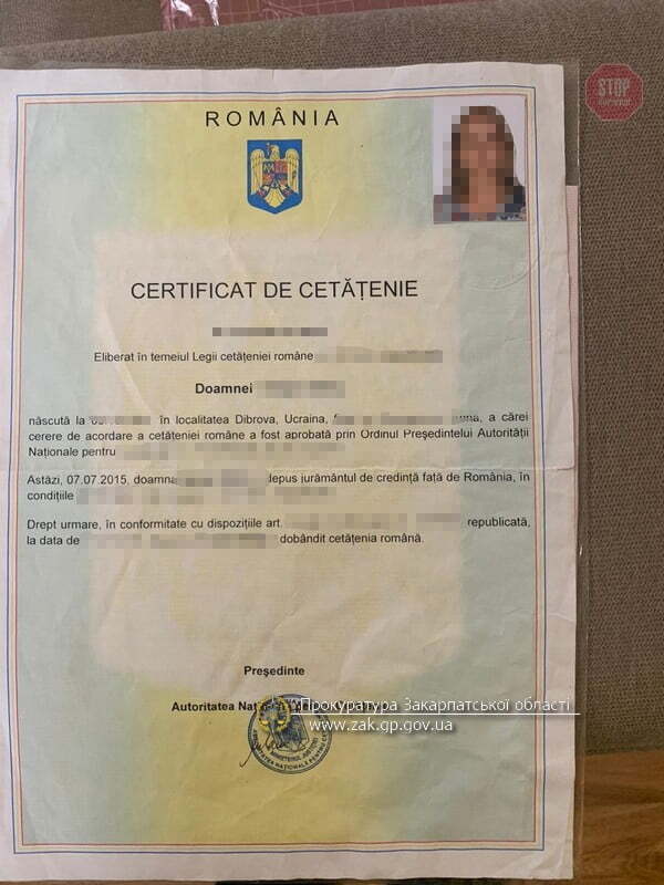 На Закарпатті викрили чоловіка, який підробляв паспорти громадян Румунії