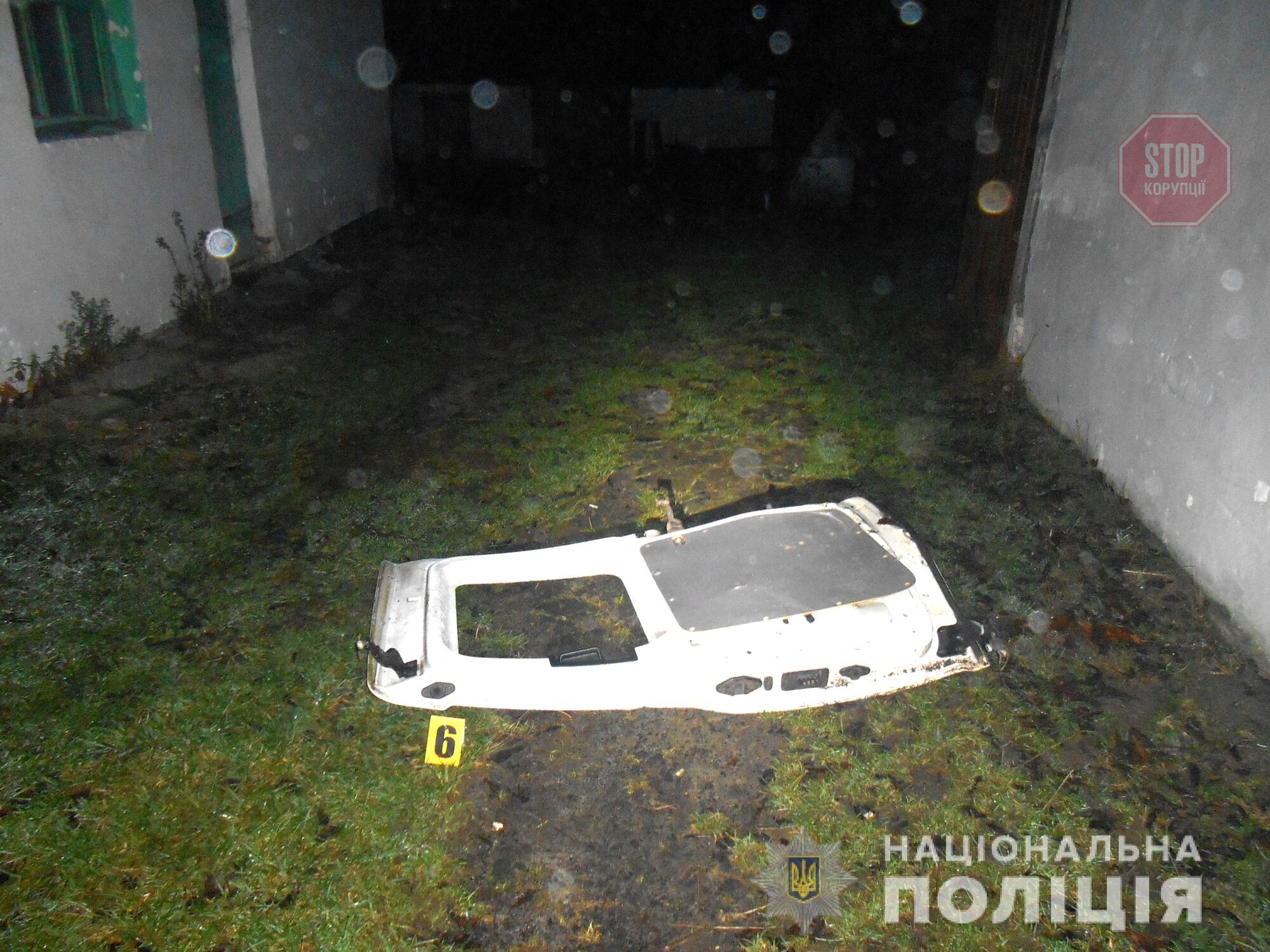 Випав з авто та загинув: на Рівненщині відбулося смертельне ДТП (фото)