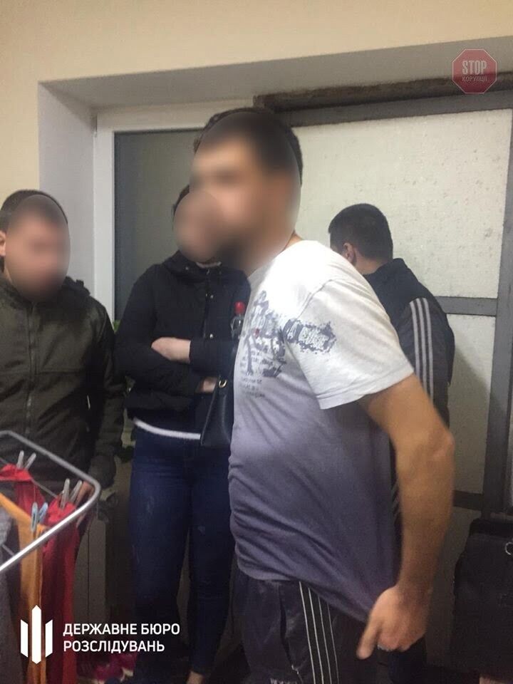 На Запоріжжі прокурора викрили на доларовому хабарі (фото)