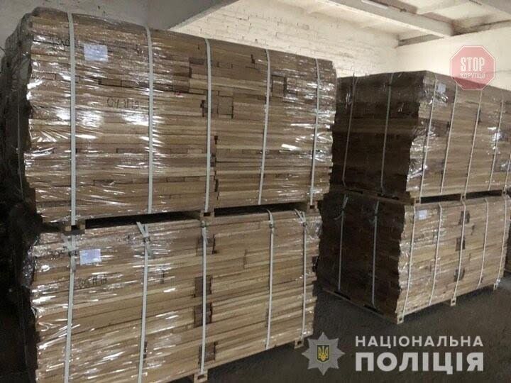 На Київщині поліцейські викрили нелегальне підприємство з виробки деревини (відео, фото)